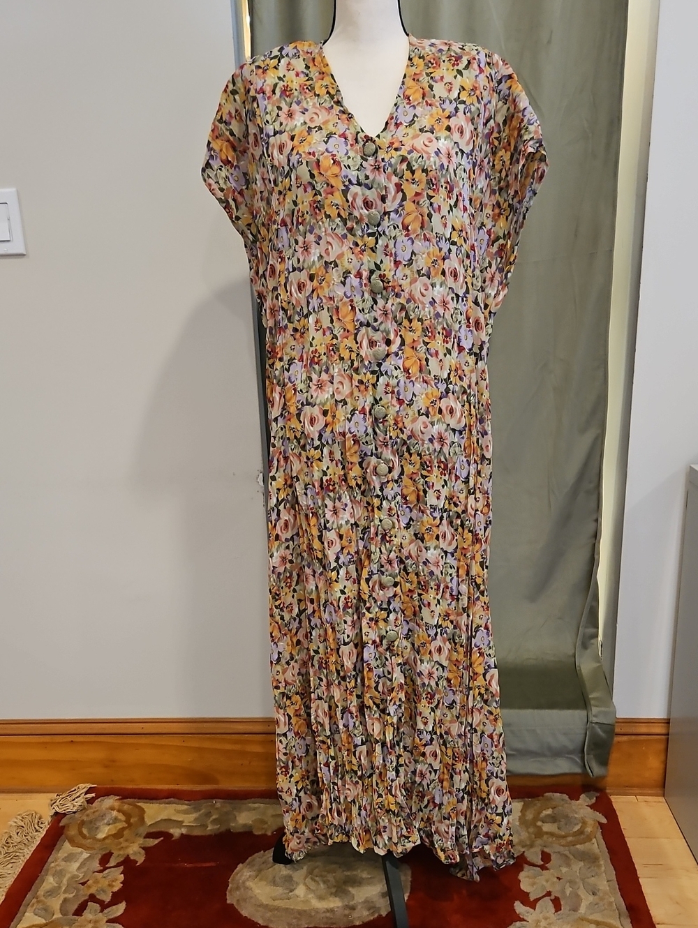 Vintage ZOE Floral Button-Front Maxi Dress -
